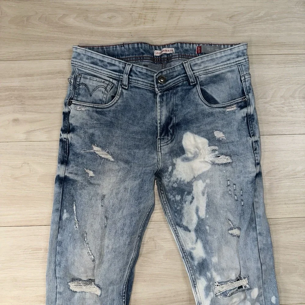 Levi's Skinny Taper Paint‎ Splatter Jeans size 31x29 Preppy Stretch Distressed